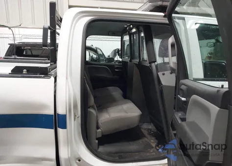 2018 Chevrolet Silverado 2500Hd Wt z USA, uszkodzony, nr VIN 1GC1KUEG9JF258012